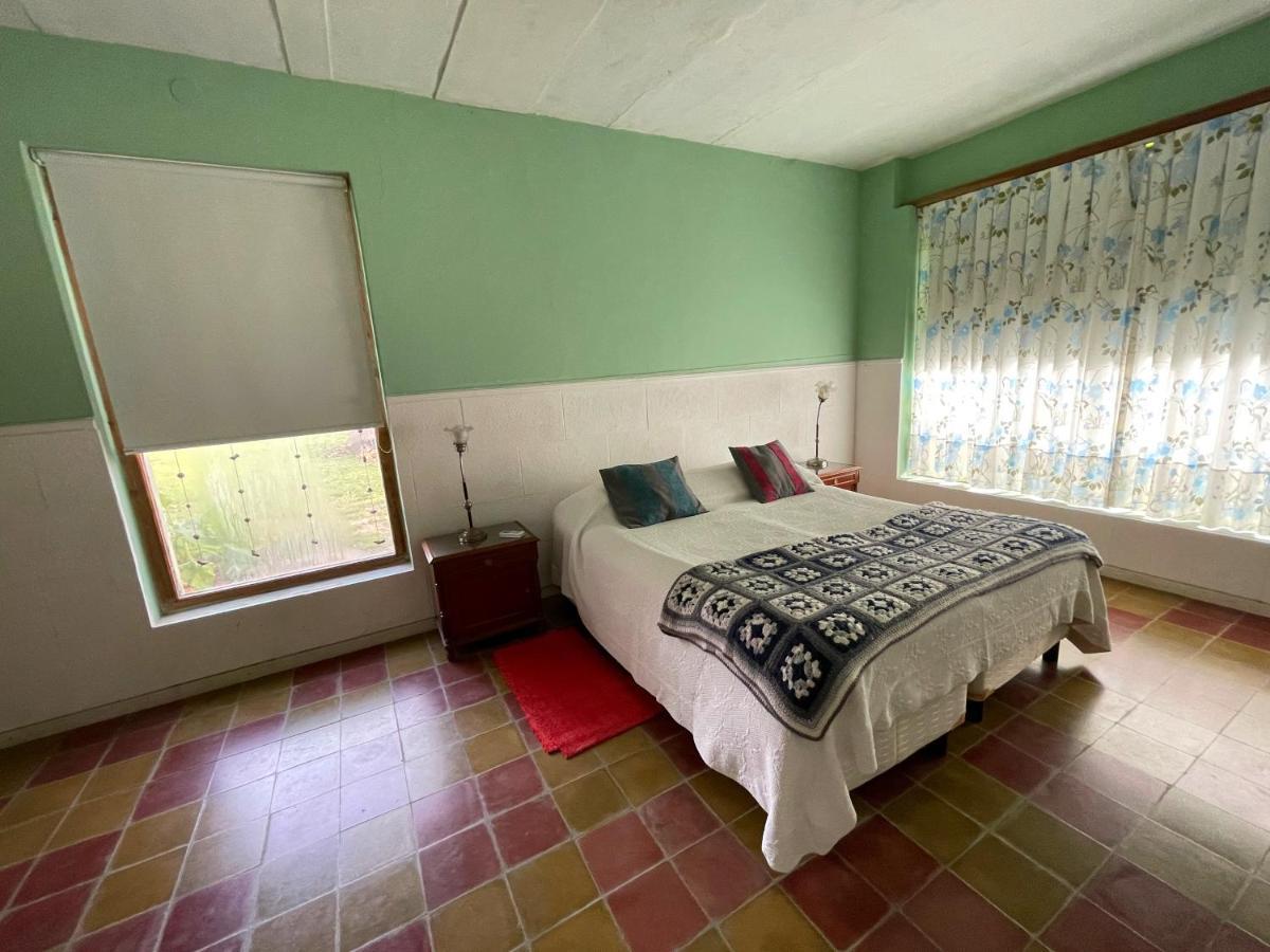 Chacras De Azcona Hosteria Асуль Екстер'єр фото