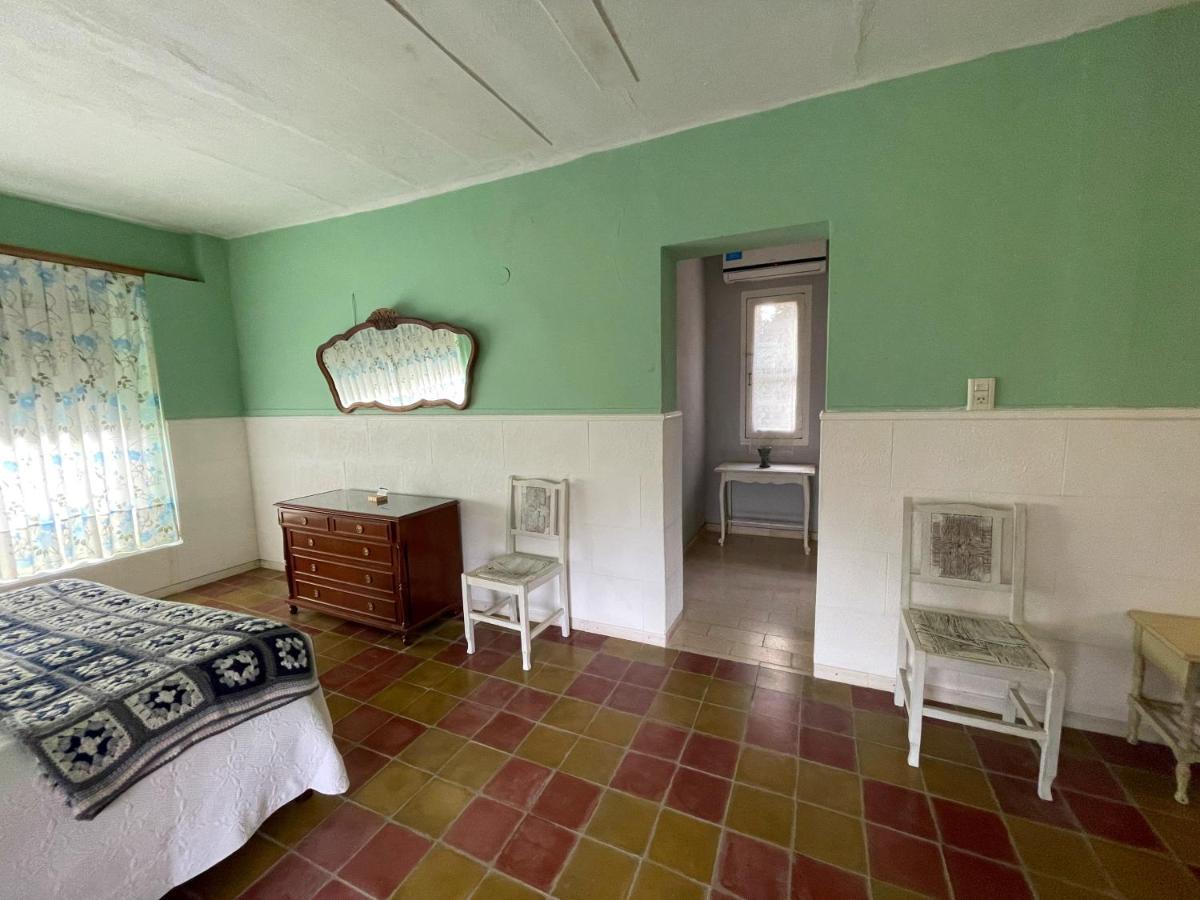 Chacras De Azcona Hosteria Асуль Екстер'єр фото